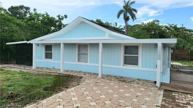 property at 10671 Hampton St