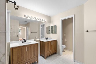 4490 Foxtail Ln in Weston, FL - Building Photo - Building Photo