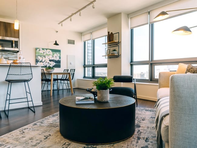 340 W Hubbard St in Chicago, IL - Building Photo - Building Photo