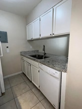 2300 Lee Trevino Dr in El Paso, TX - Building Photo - Building Photo