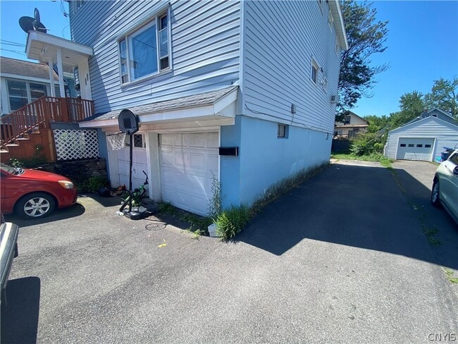 property at 273 N Collingwood Ave