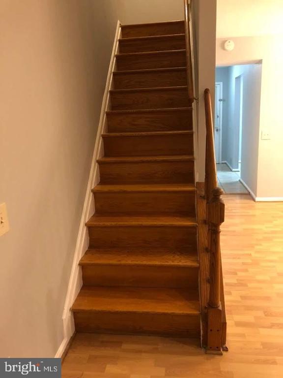 property at 14848 Lynhodge Ct