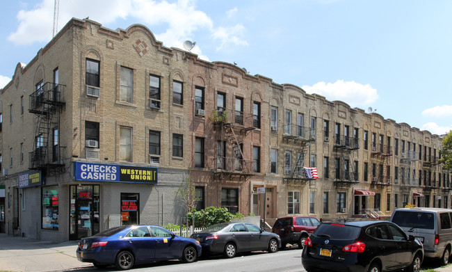 1407 35th St in Brooklyn, NY - Foto de edificio - Building Photo