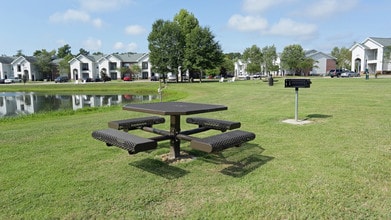 Retreat at Dublin Creek in Montgomery, AL - Building Photo - Building Photo
