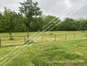 7708 Deer Meadow Dr in Oklahoma City, OK - Building Photo - Building Photo