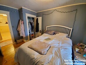 223 Summer St, Unit 3R in Somerville, MA - Foto de edificio - Building Photo