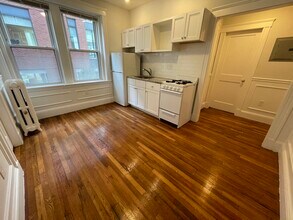 29 Worthington St, Unit 3 in Roxbury Crossing, MA - Building Photo - Building Photo