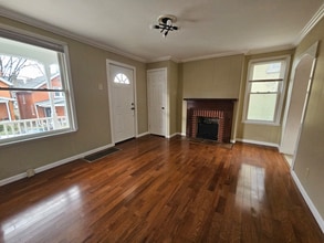 58 16th St in Newport, KY - Foto de edificio - Building Photo