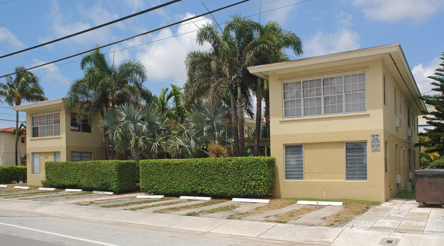 347 N Birch Rd in Fort Lauderdale, FL - Foto de edificio - Building Photo