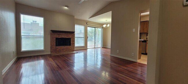 1818 Augusta Dr photo'