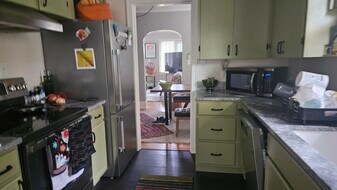 2125 Church St SE in Salem, OR - Building Photo