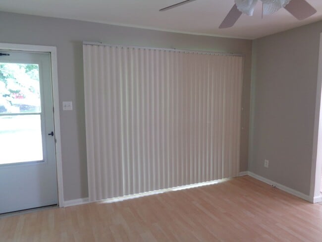 4800 Crestmont Dr in Charlotte, NC - Building Photo - Building Photo
