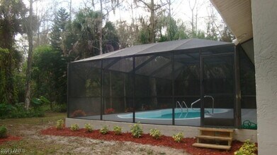 5240 Cherry Wood Dr in Naples, FL - Building Photo - Building Photo