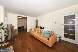 427 W Sedgwick St in Philadelphia, PA - Building Photo - Building Photo