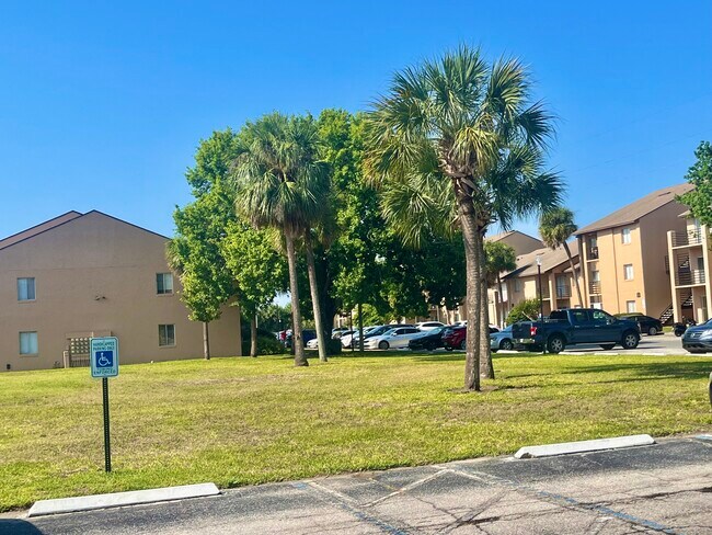 5208 Via Hacienda Cir, Unit A101 in Orlando, FL - Building Photo - Building Photo