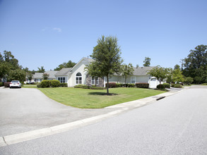 8800 Dorchester Rd in North Charleston, SC - Building Photo - Building Photo