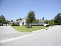 8800 Dorchester Rd in North Charleston, SC - Foto de edificio - Building Photo