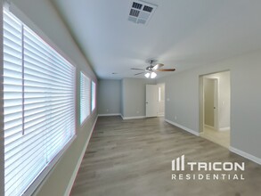 10843 Ackers Dr in Henderson, NV - Building Photo - Building Photo
