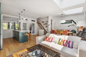 201 W Springfield St, Unit 3 in Boston, MA - Building Photo - Building Photo