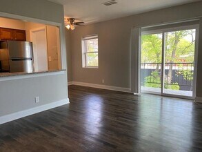 153 Thierman Ln in St Matthews, KY - Building Photo - Building Photo