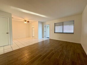 305 SE 9th Ave in Pompano Beach, FL - Building Photo - Building Photo