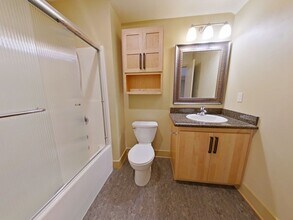 2844-2854 Lord Byron Pl in Eugene, OR - Building Photo - Building Photo