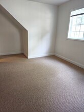 2420 Pleasant Ave in Minneapolis, MN - Building Photo - Building Photo