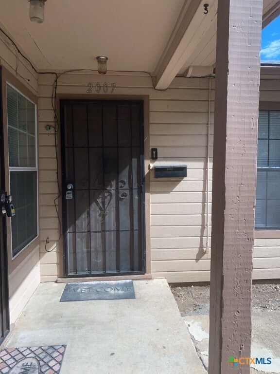 2007 Elkins Ave in Killeen, TX - Foto de edificio - Building Photo