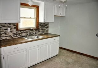 110 Waverly Ave in Buffalo, NY - Foto de edificio - Building Photo