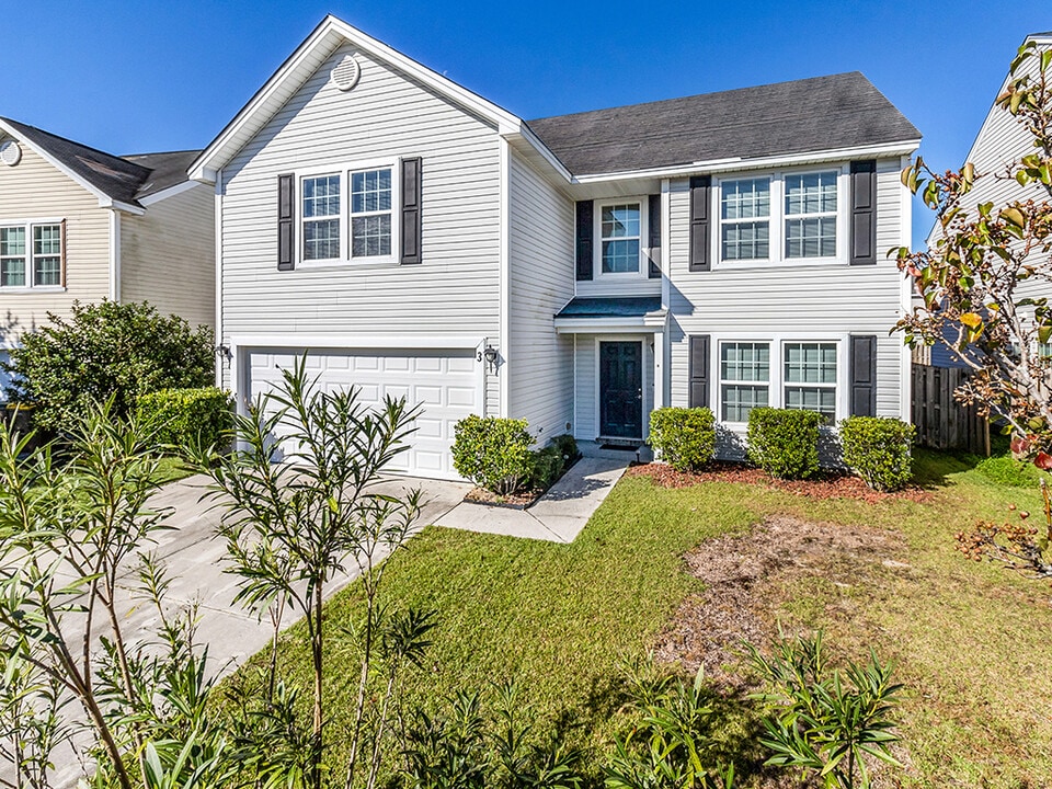 3 Blackberry Ln in Port Wentworth, GA - Building Photo