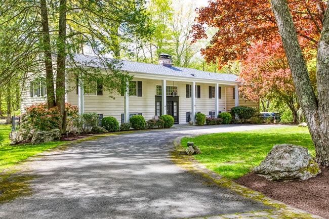 property at 119 Dundee Rd