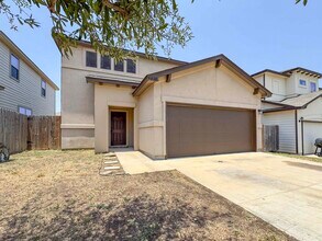 4426 Gloria Dr in Laredo, TX - Building Photo - Building Photo