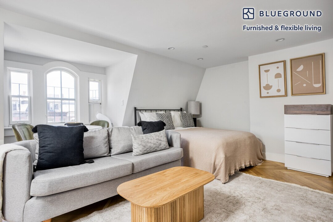 461 Massachusetts Ave in Boston, MA - Building Photo