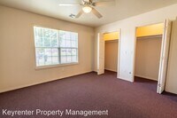 2215 W Wellington St photo'
