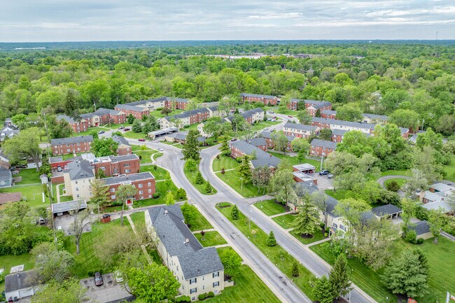 Daytona Village Apartments in Dayton, OH - Building Photo - Building Photo
