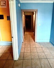 1650 UNIVERSITY in Windsor, ON - Building Photo - Building Photo