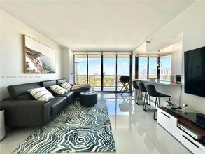 3640 Yacht Club Dr in Aventura, FL - Foto de edificio - Building Photo