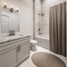 Richland Village in Auburn, AL - Foto de edificio - Building Photo