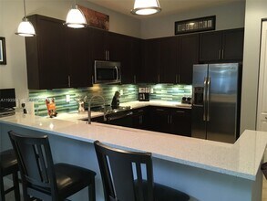 184 W Bay Cedar Cir in Jupiter, FL - Building Photo - Building Photo