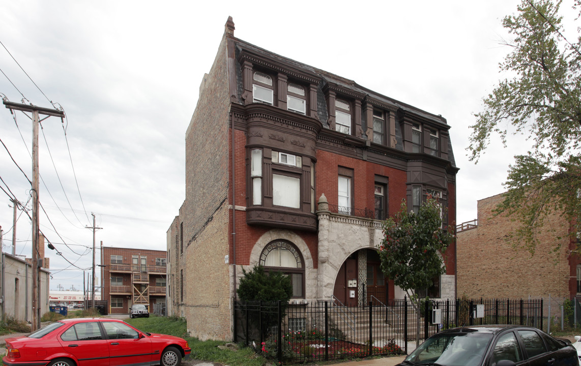 4311 S Berkeley Ave in Chicago, IL - Building Photo