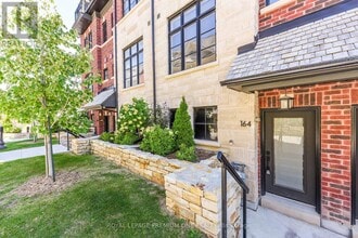 50 Lunar Cres in Mississauga, ON - Building Photo - Building Photo