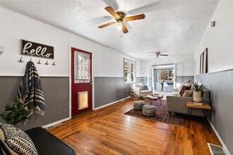 560 S Navajo St in Denver, CO - Building Photo - Building Photo