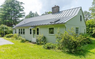 51 Prospect Hill Rd in Walpole, NH - Building Photo