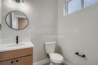 2208 S Albion St in Denver, CO - Building Photo - Building Photo