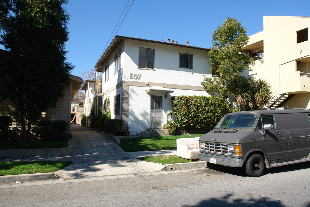 507 Granada St in Glendale, CA - Building Photo