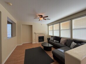 9805 Sedona Shrine Ave in Las Vegas, NV - Building Photo - Building Photo