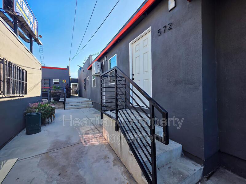 572 El Cajon Blvd in El Cajon, CA - Building Photo