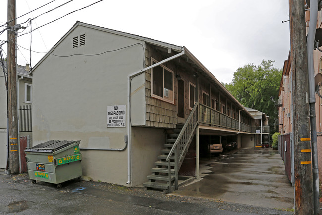 1805 N St in Sacramento, CA - Foto de edificio - Building Photo