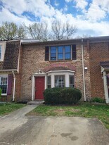 5533 Old Guard Crescent in Virginia Beach, VA - Building Photo