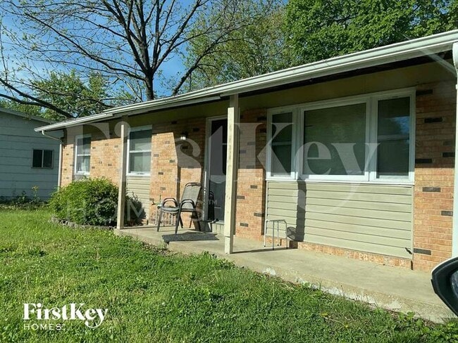 property at 11931 Del Reo Ct